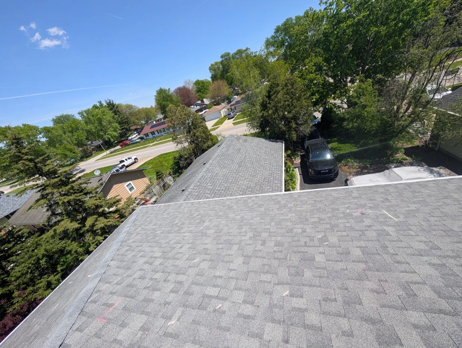 New gray architectural shingle roof on a residential home in Aurora, IL