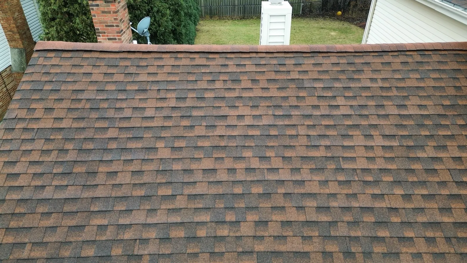 New brown and gray architectural shingle roof on a residential home in Darien, IL