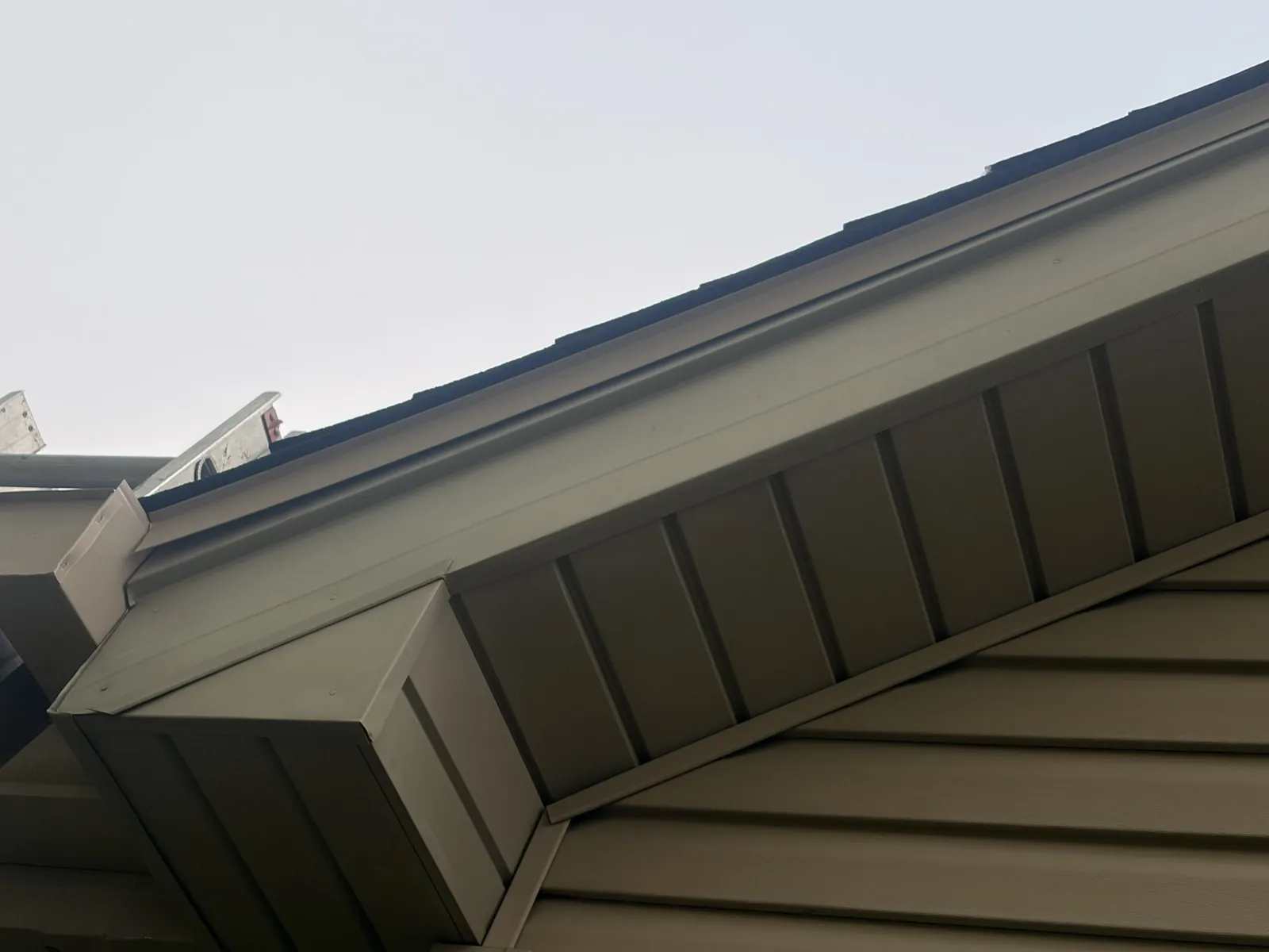 New metal gutters and soffit installation on a residential home in Frankfort, IL